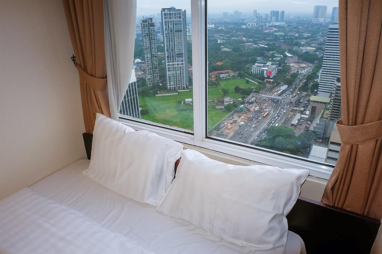 Fantastic View 2Br Apartment At Fx Residence Sudirman By Travelio Джакарта Экстерьер фото